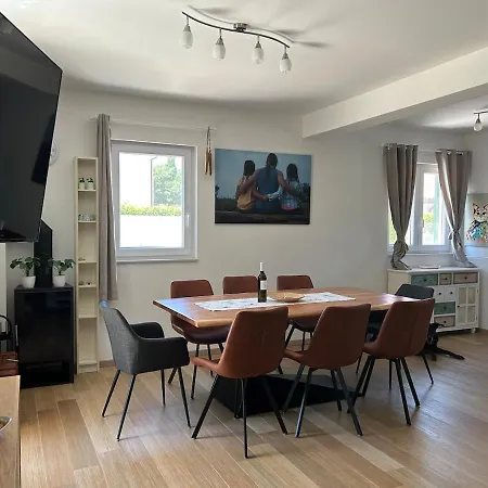 Vacation Elmaso With Private Heated Pool, 4x Air Conditioning Casa vacanze